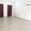 Semi furnished 2 bedrooms in Bin Mahmoud - صورة %index%