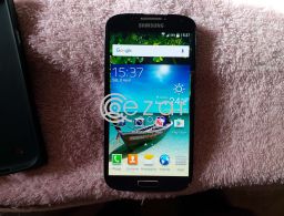 Samsung Galaxy S4 _ i9515 in Qatar