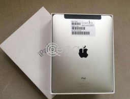 Brand New iPad 1th Gen 16GB WiFi and Caller 3G in Qatar