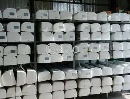 للبيع إيل جي مكيفات عادي 1.5 تن in Qatar