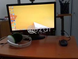 DELL Desktop Computer With Sony earphone in Qatar