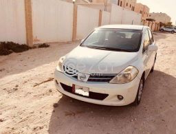Nissan Nissan Tiida for sale in Qatar