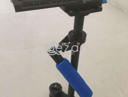 Neewer Carbon Fiber 24"/60cm Handheld Stabilizer in Qatar