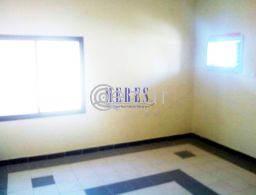 5 Bedroom Villa in Mamoura للإيجار في قطر