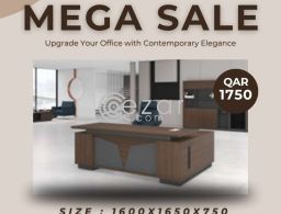 Manager Desk for sale in Qatar