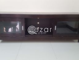TV stand for sale للبيع في قطر