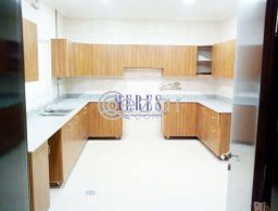 5 Bedroom Villa in a Compound in Abu Hamour للإيجار في قطر