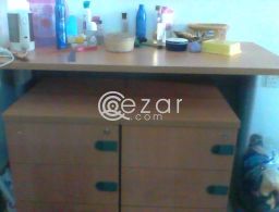 Big dish + Tables for sale للبيع في قطر