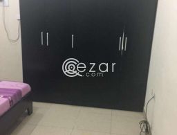 Wardrobe and dressing table for sale in Qatar