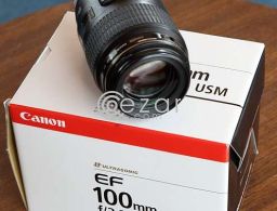 Canon 100mm f/2.8 Macro USM lens in Qatar