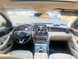 Mercedes-Benz Mercedes-Benz C-Class for sale in Qatar
