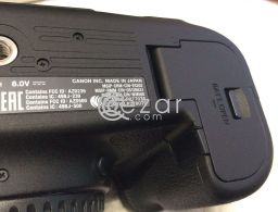 Canon EOS 6D Mark II DSLR Camera with 24-105mm f/4 Lens!! LIKE NEW! in Qatar