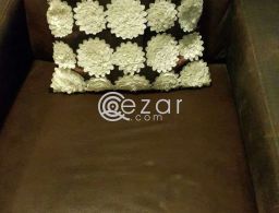 Sofa for urgent sale for sale in Qatar