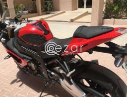Bike BMW S1000 RR only 2700 km in rare condition in Qatar