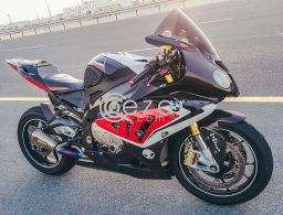 BMW S1000 RR 2014 for sale in Qatar