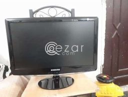 Samsung MONITOR 21" for Sale Qr.300 in Qatar