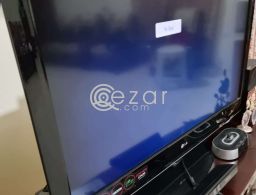 LG LCD TV 42 inch for SALE in Qatar