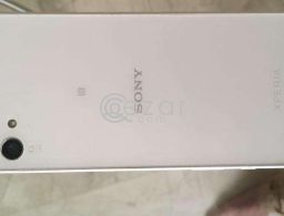 Sony Xperia Z5 compact in Qatar