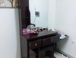 DRESSING TABLE للبيع في قطر