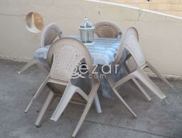 4 chairs with Table for sale in Qatar
