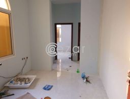 1 n 2 BHK Available in Aziziya (Ain Khalid Signal) للإيجار في قطر