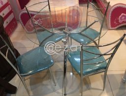 Dining table glass with 4 chair for sale in Qatar