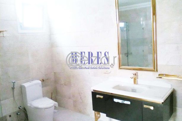 5 Bedroom Stand Alone Villa in Al Waab - صورة %index%