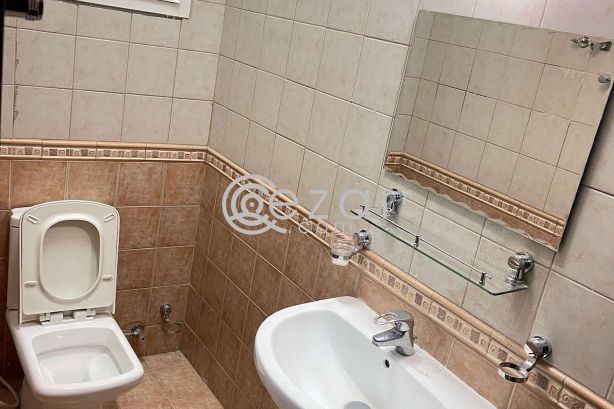 2 bedrooms Semi Furnished flat - صورة %index%