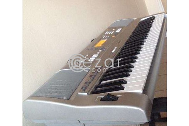 YAMAHA PSR A300 keyboard photo 2