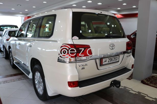 NEW - Land cruiser VXR Model 2017 photo 9