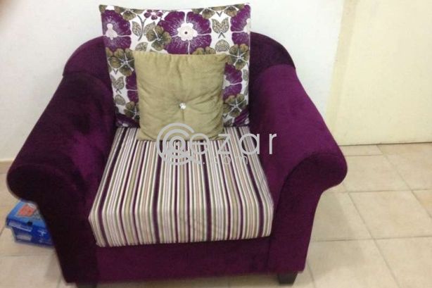 4 Months old Sofa set photo 1