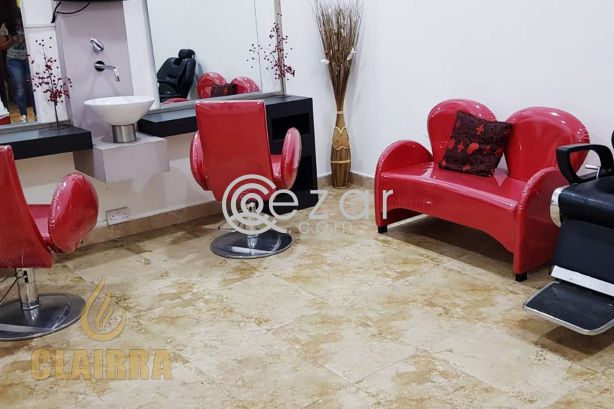 Furnished Beauty Salon with All Facilities photo %index%