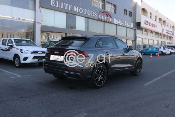 Audi Q8  2021 photo 9