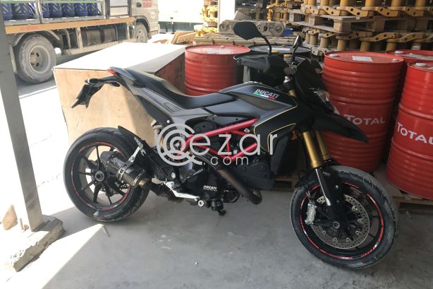 Hypermotard 821 ( 2013 Model ) photo 1