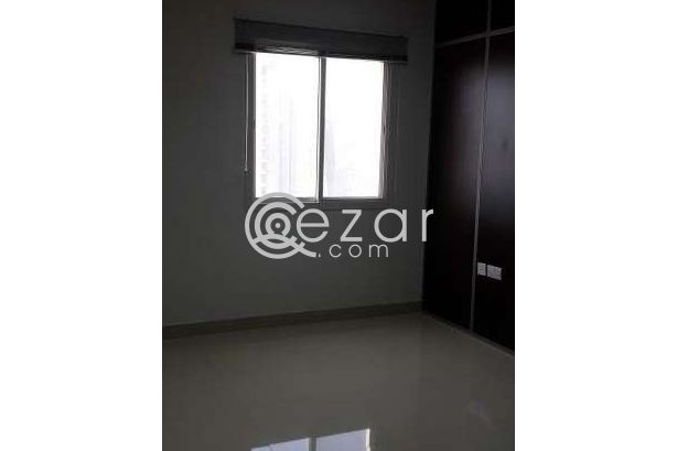 1 Room office 5000, 2-3 Room OpenSpace available photo %index%