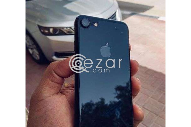 I phone 7 jet black 32gb photo 3