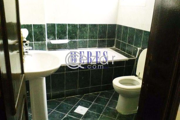 Available 2 Bedroom Flat in Musheireb photo %index%