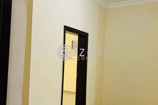 Affordable 2BHK Flat – Fereej Kulaib Area - صورة %index%