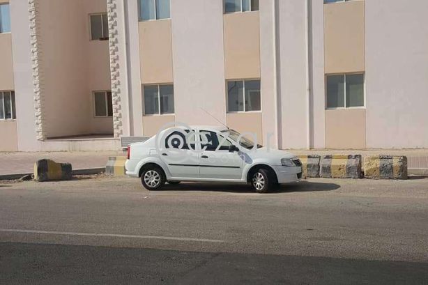 Renault logan automatic 2012 photo 3