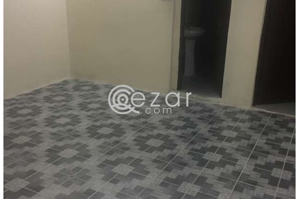 FULLY FURNISHED AND UN FURNISHED ONE STUDIO, ONE BHK,TWO BHK  ROOMS AVAILABLE - صورة %index%