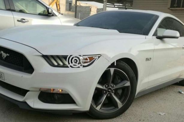 Ford Mustang GT - صورة 4