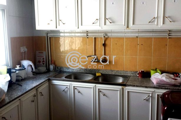 Fully Furnished Bed Space Available for Executive Bachelor photo 1