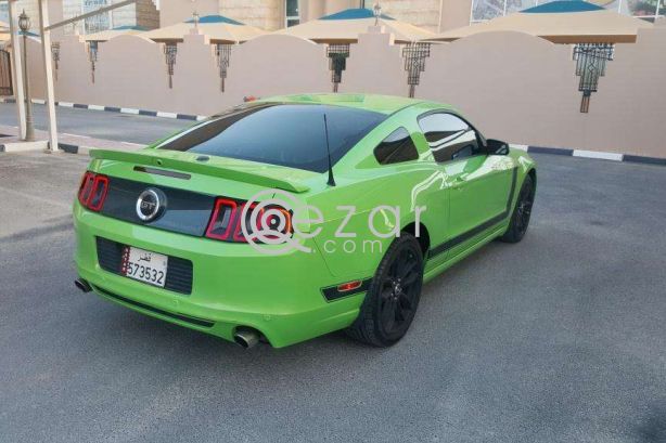 2013 Ford Mustang photo 4