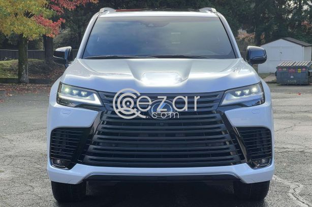For Sale Used 2022 Lexus LX 600 Premium - صورة 3