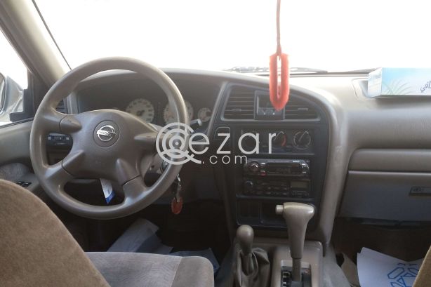 Nissan Pathfinder in Good Condition photo 2