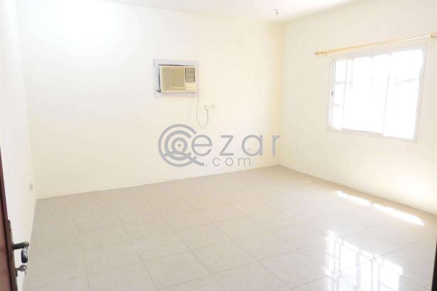 NO COMMISSION! 3 bedroom in Old Al Ghanim near AL Watan Center photo %index%