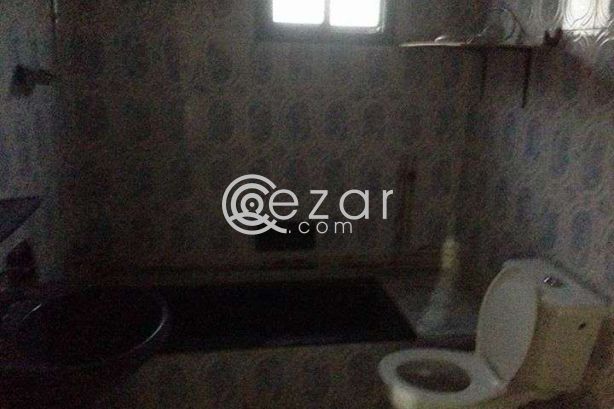 Flat First floor no lift photo %index%