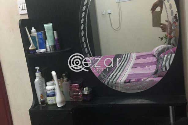 Wardrobe and dressing table photo 2