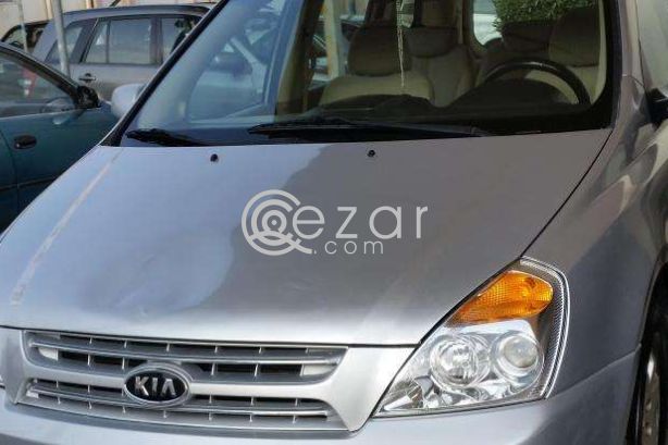 2009 KIA Carnival photo 1
