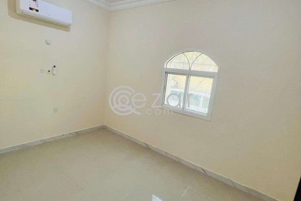 Affordable 2BHK Flat – Fereej Kulaib Area - صورة %index%